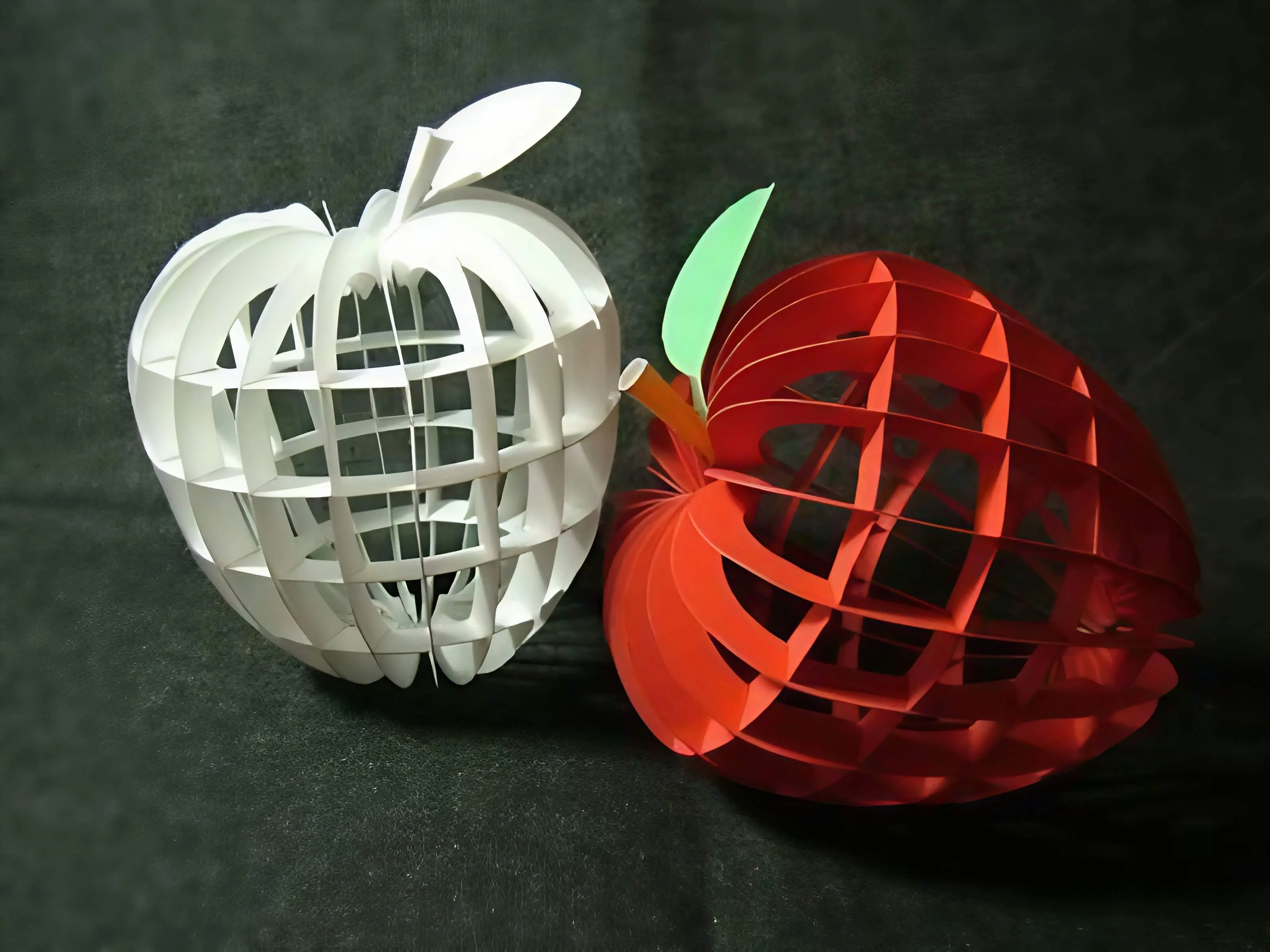 林檎のペーパークラフト作品