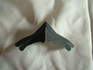 兜をかぶった鳥のペーパークラフト