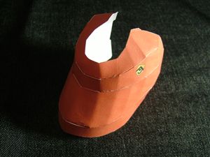 手紙を運ぶ鳥のペーパークラフト